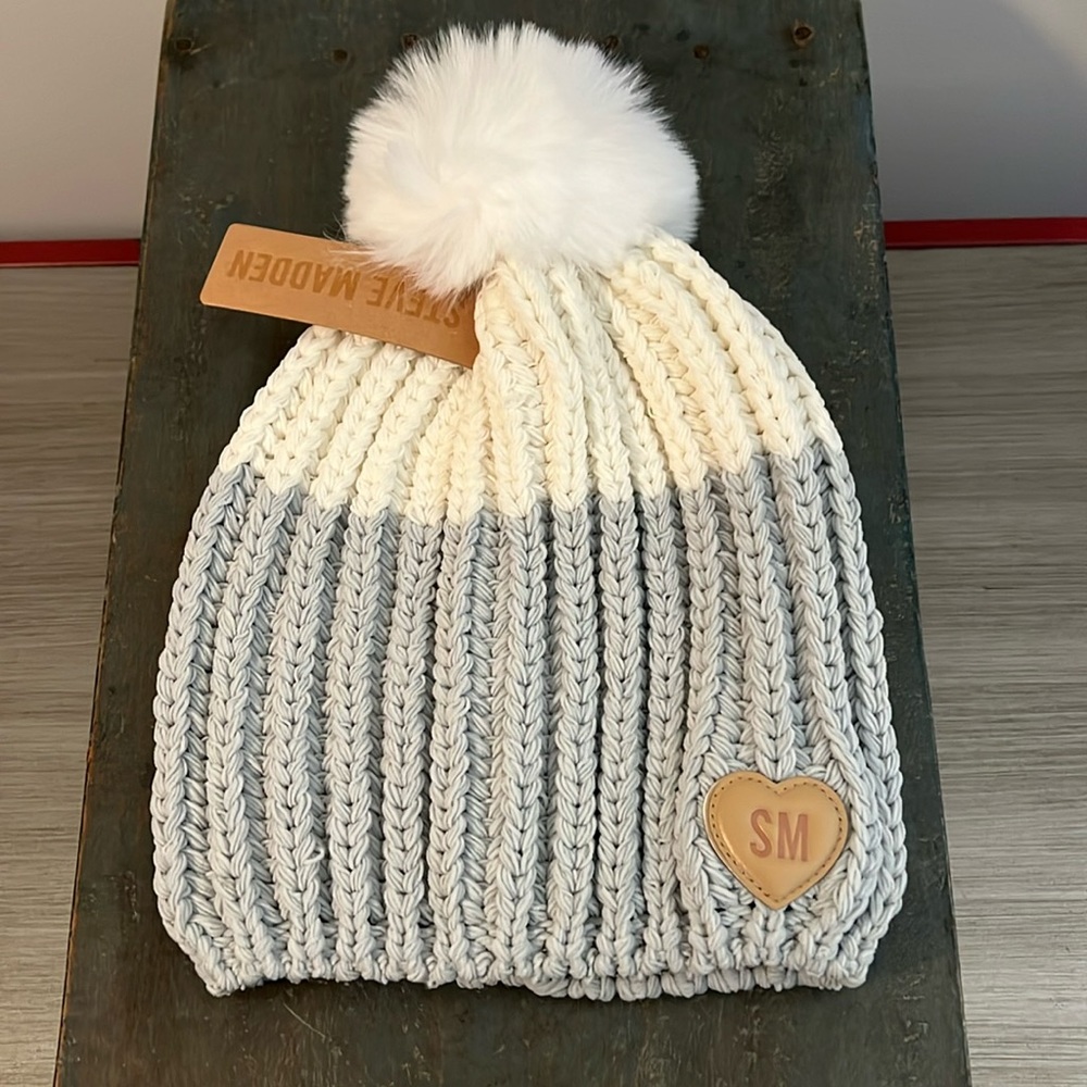 NEW Steve Madden Girls Winter Hat